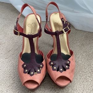 Jessica Simpson platform heel